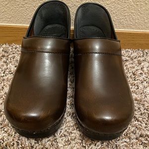 Dansko Brown Leather Professional Clogs Size 38